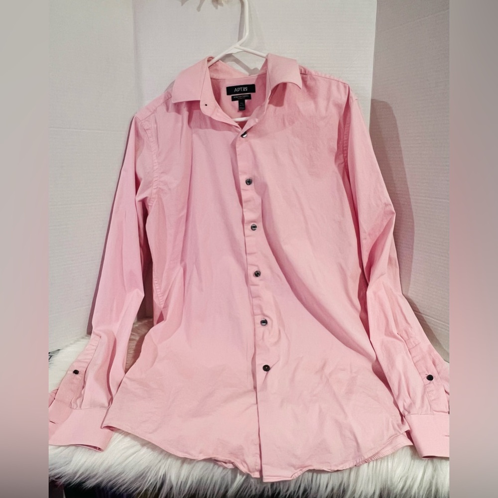 Apt. 9 Pink Dress Shirt Classic Style